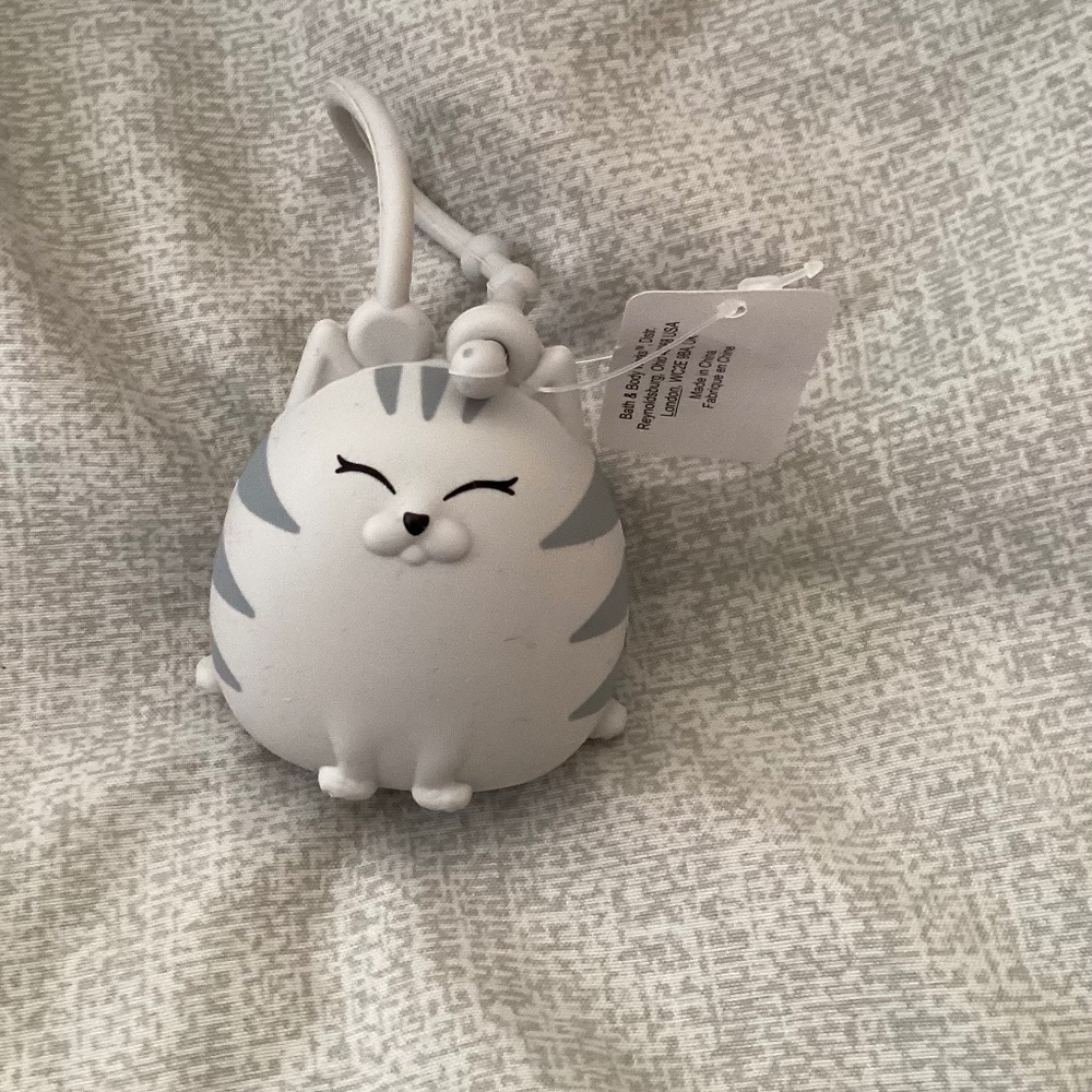 Bath & Body Works Striped Gray Cat Pocketback Holder Happy Tabby NEW